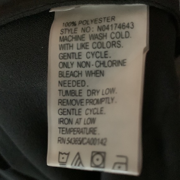 COPY - Bianco Nygard black flowy top - Picture 7 of 9